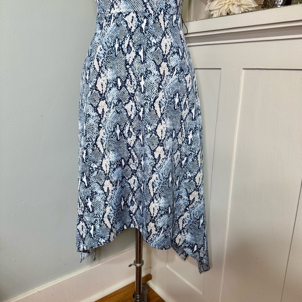 NWT Banana Republic Blue Snake-Print Fit & Flare Handkerchief Hem Dress Pockets - Picture 9 of 14
